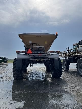Image of RoGator RG1300C equipment image 3