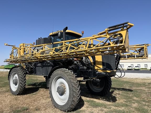 Image of RoGator RG1300C equipment image 2