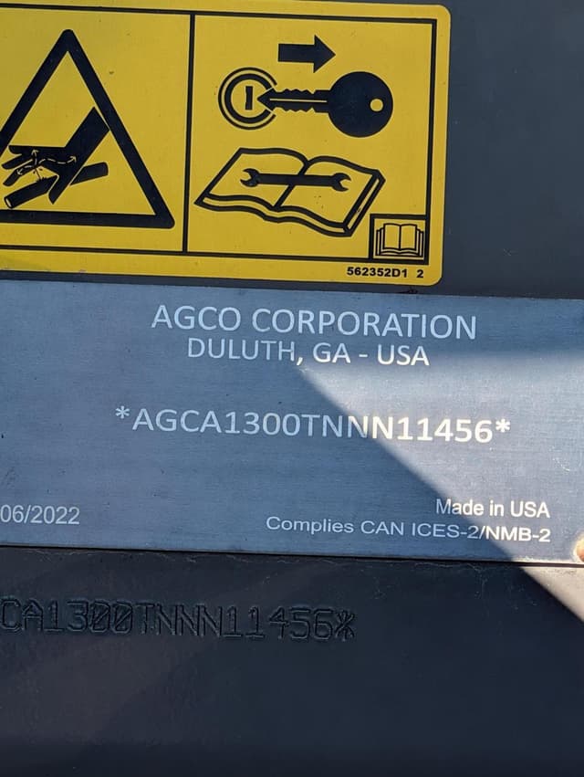 Image of RoGator RG1300C equipment image 2