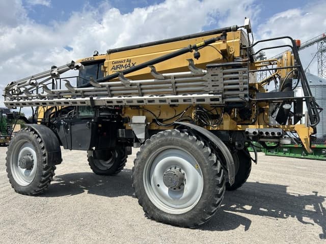 Image of RoGator RG1300C equipment image 4