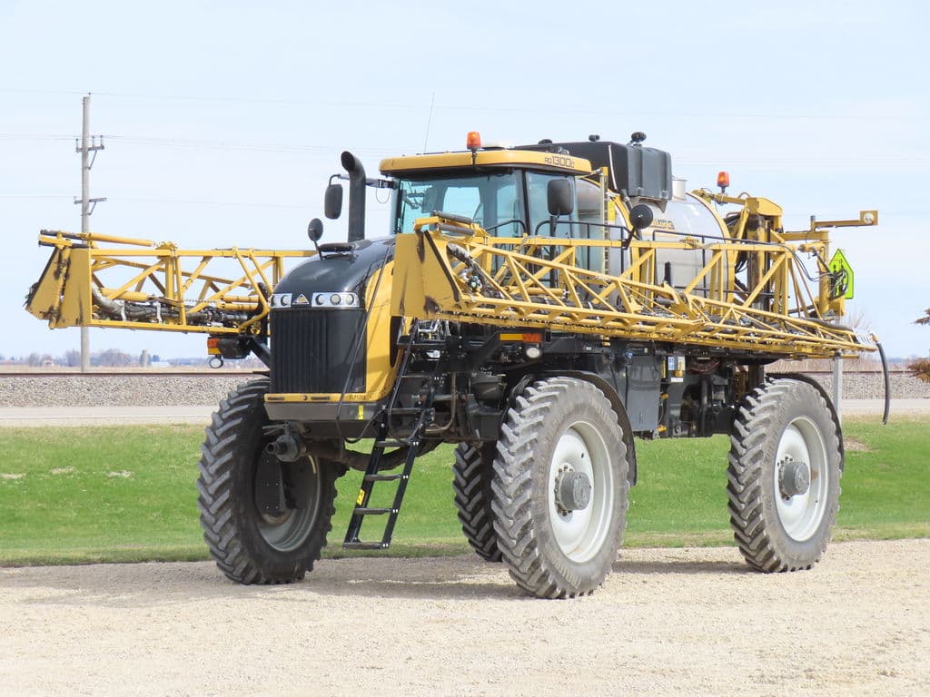 Image of RoGator RG1300C Primary image