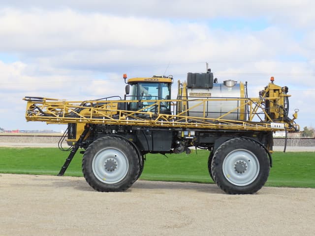 Image of RoGator RG1300C equipment image 1