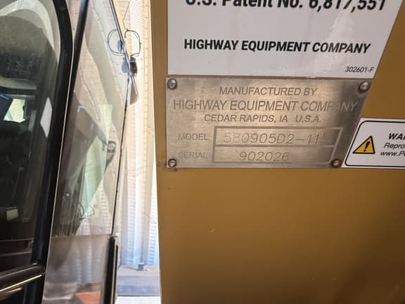 Image of RoGator RG1300C equipment image 4