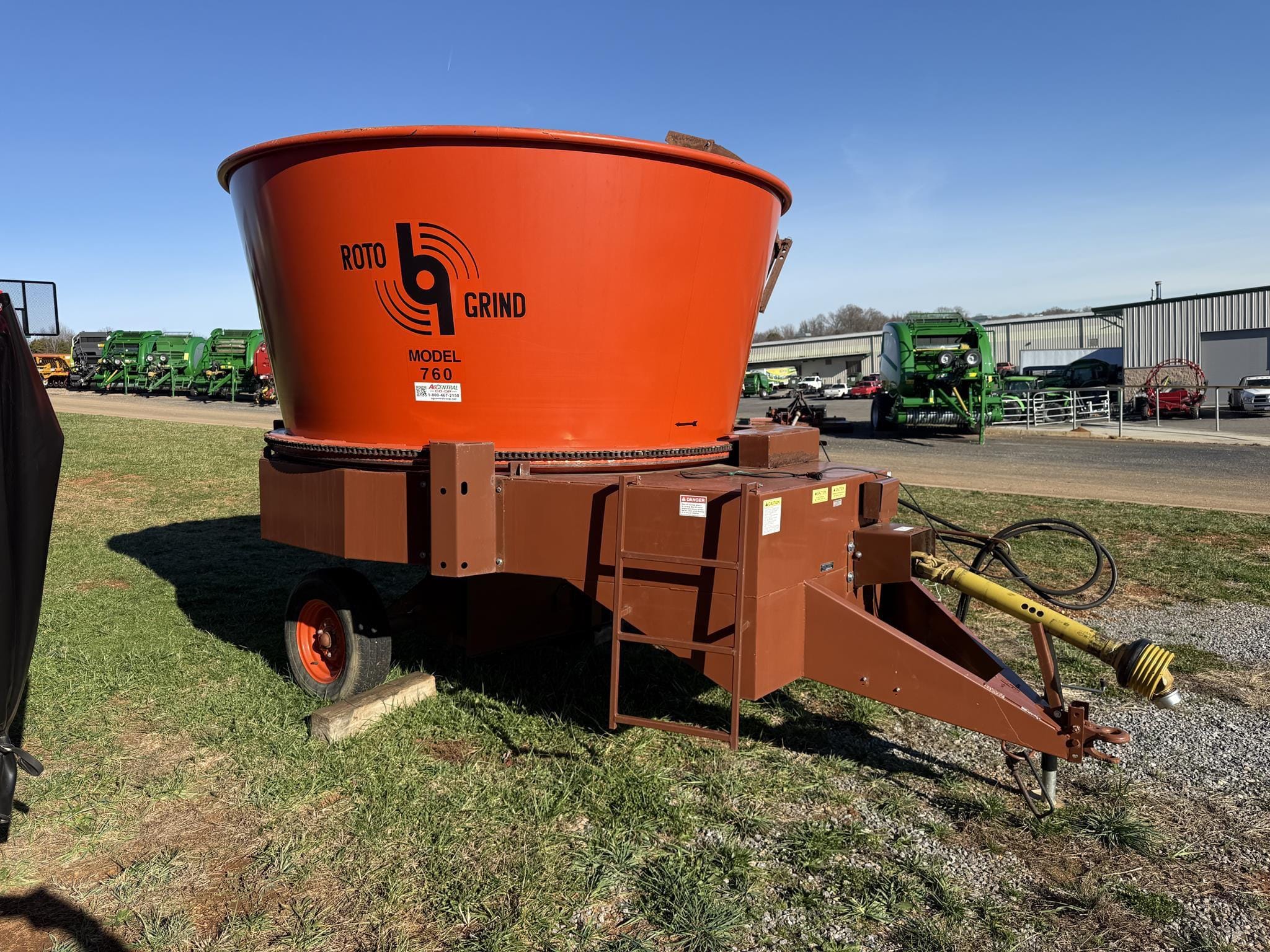 2022 Roto Grind 760 Equipment Image0