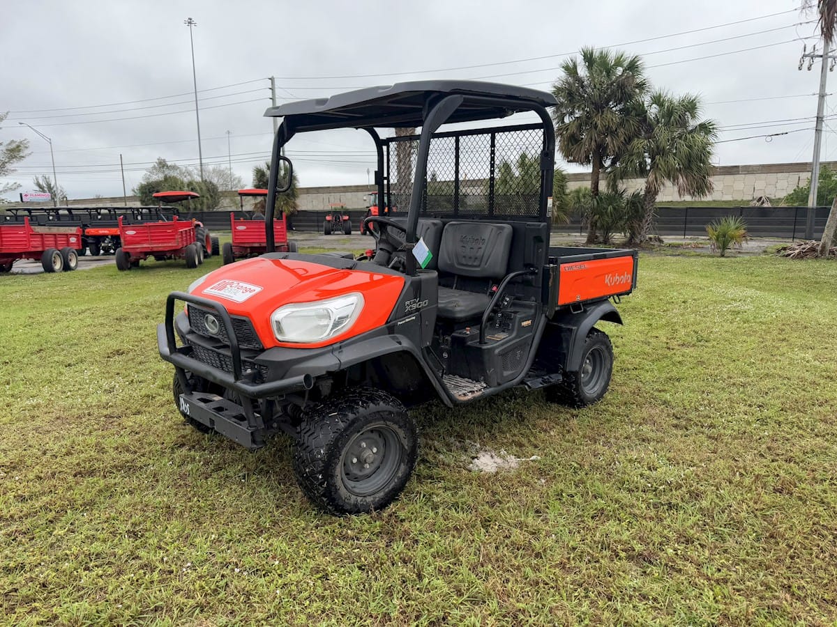 2022 Kubota RTVX900WLH Equipment Image0