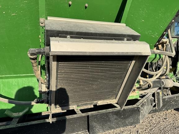 Image of BBI MagnaSpread equipment image 4