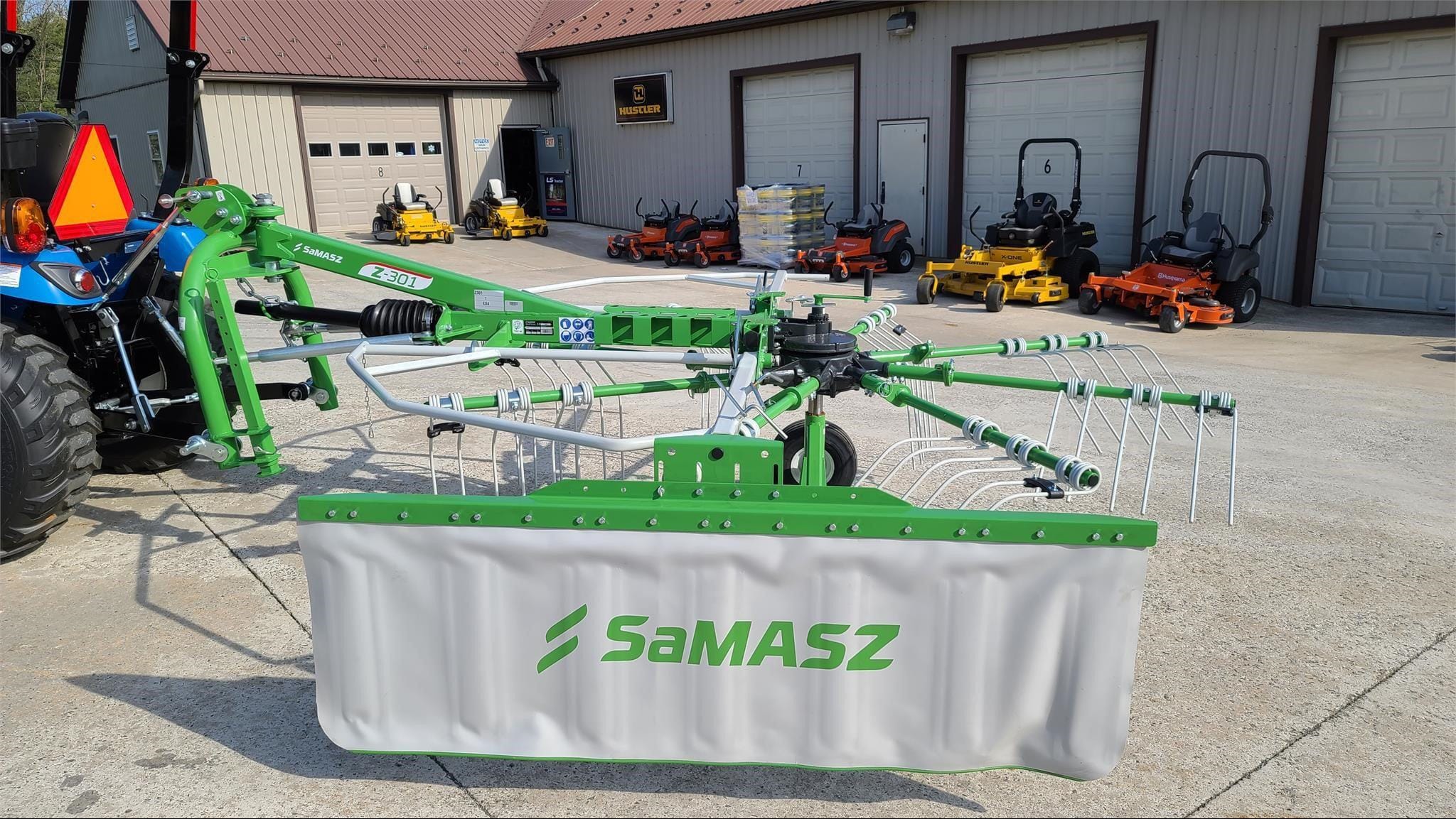 2022 SaMasz Z301 Equipment Image0