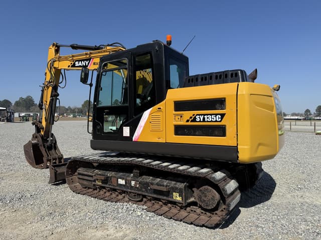 Image of SANY SY135C equipment image 2
