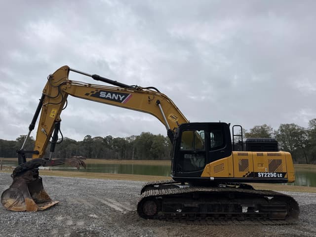 Image of SANY SY225C LC equipment image 2