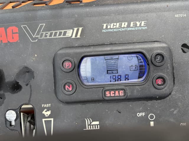 Image of Scag V-Ride II equipment image 4