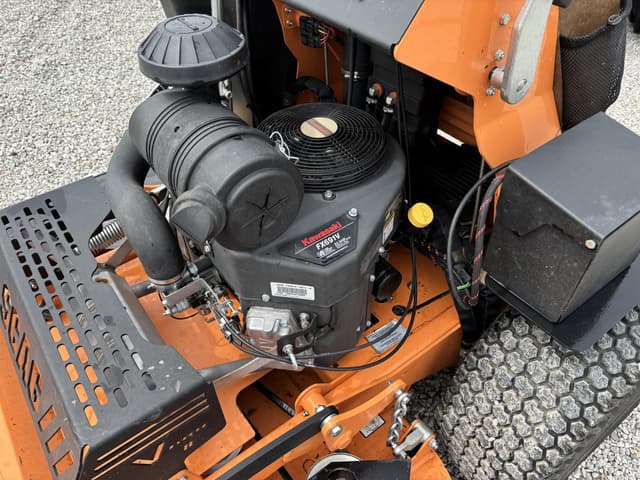 Image of Scag V-Ride II equipment image 1