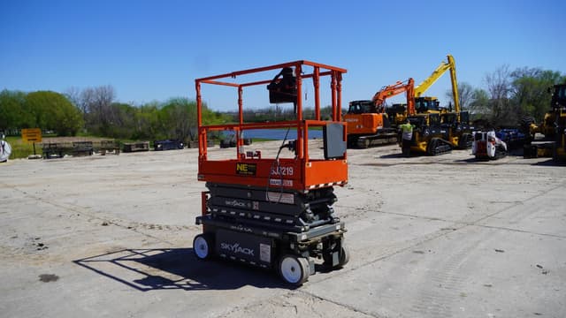 Image of Sky Jack SJIII3219 equipment image 3