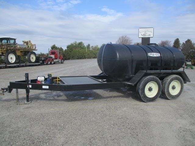 2022 Spray King 1600 Equipment Image0