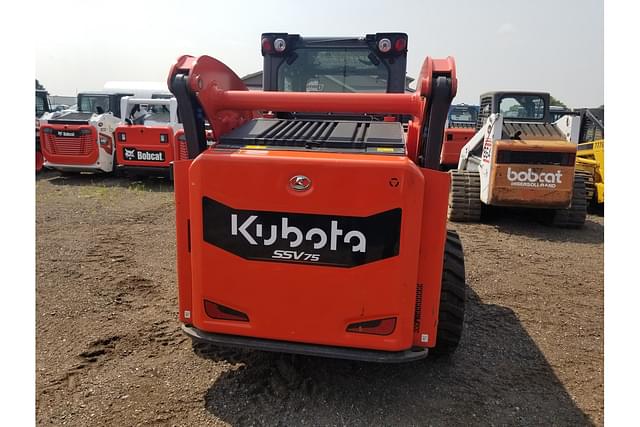 Image of Kubota SSV75 equipment image 2