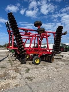 2022 Sunflower 1436 Equipment Image0