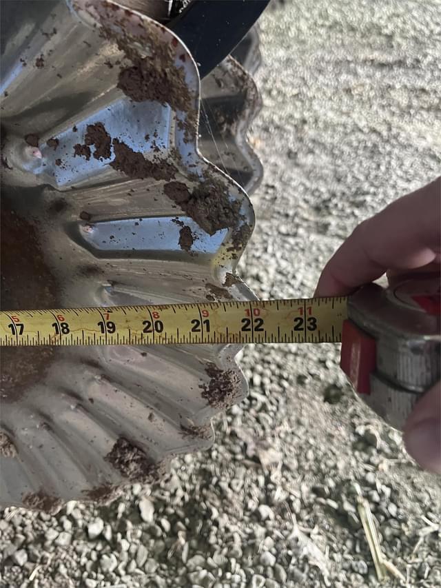 Image of Sunflower 6631-24 equipment image 1