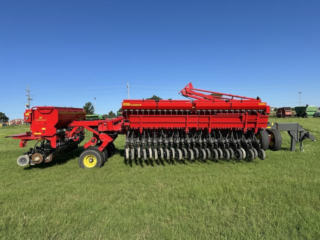 Image of Sunflower 9435 equipment image 4