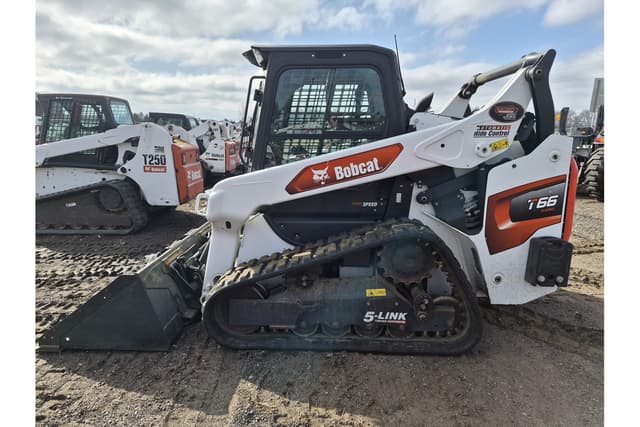 Image of Bobcat T66 equipment image 1