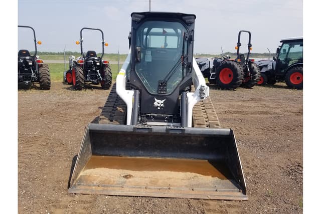 Image of Bobcat T66 equipment image 2