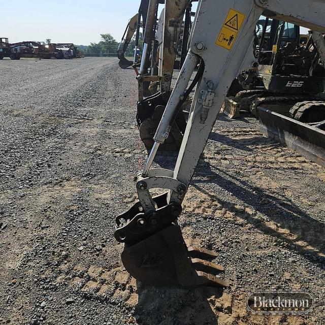 Image of Takeuchi TB216 equipment image 1