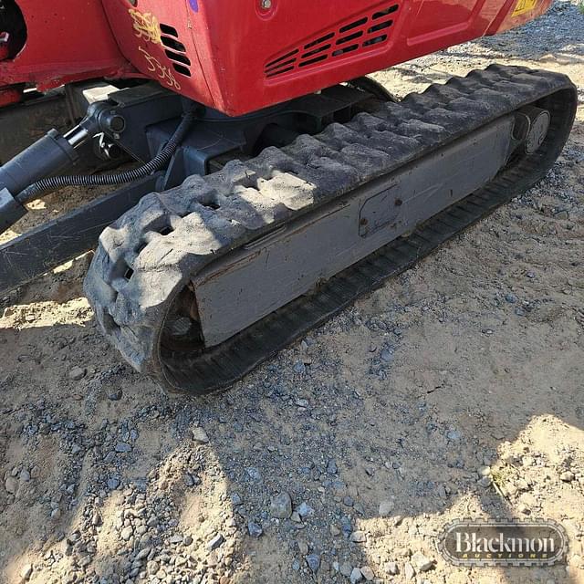 Image of Takeuchi TB216 equipment image 3