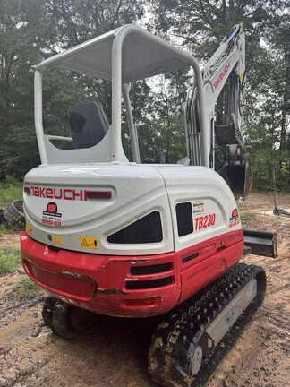 Image of Takeuchi TB230 equipment image 4