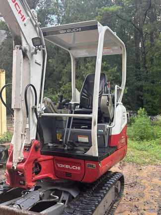 Image of Takeuchi TB230 Primary image