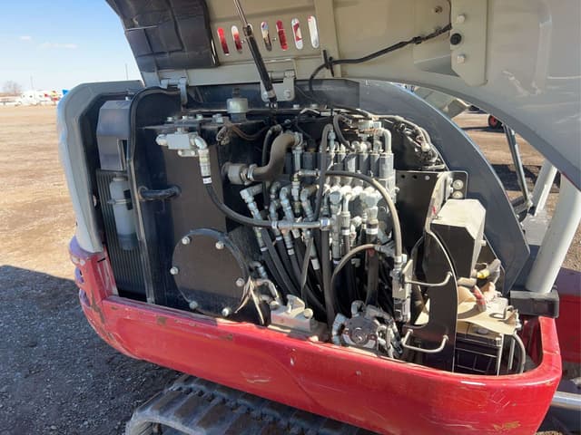 Image of Takeuchi TB230 equipment image 4