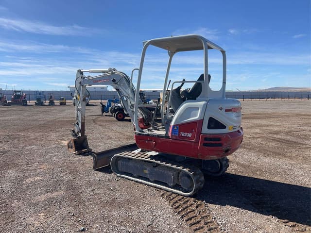 Image of Takeuchi TB230 equipment image 3