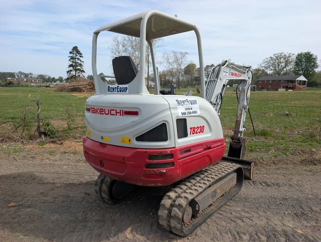 Image of Takeuchi TB230 equipment image 2