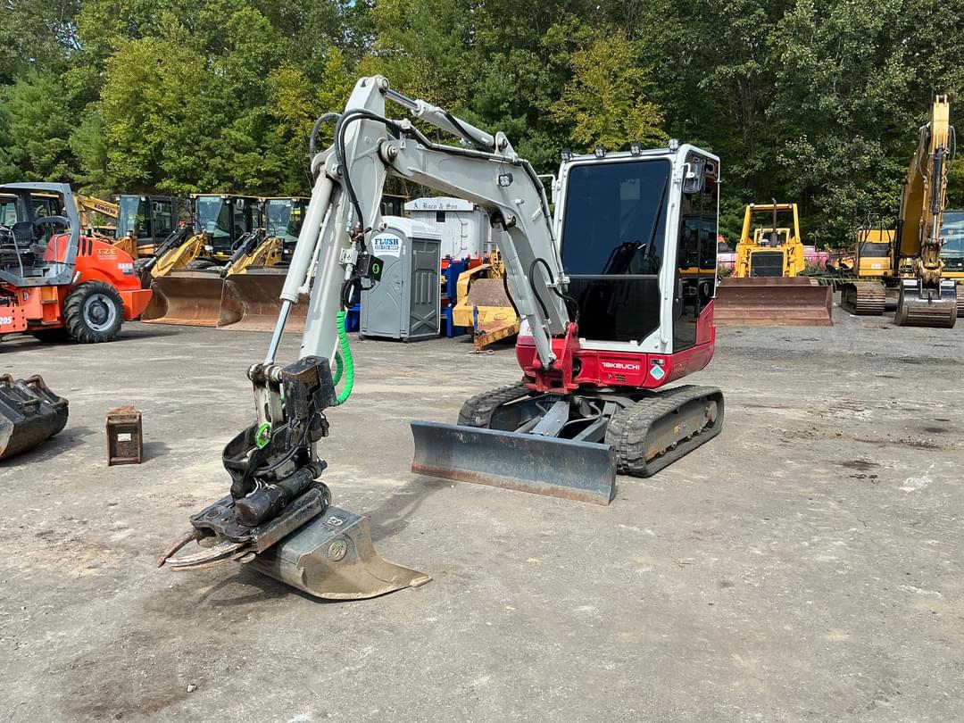 Image of Takeuchi TB235-2 Primary image