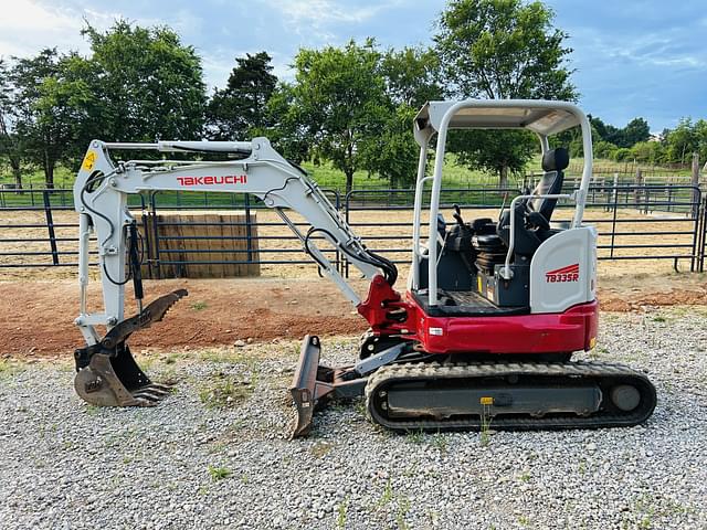 Image of Takeuchi TB335R equipment image 1