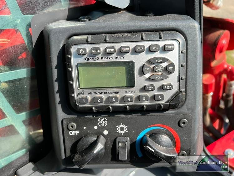 Main image Takeuchi TL10V2 22