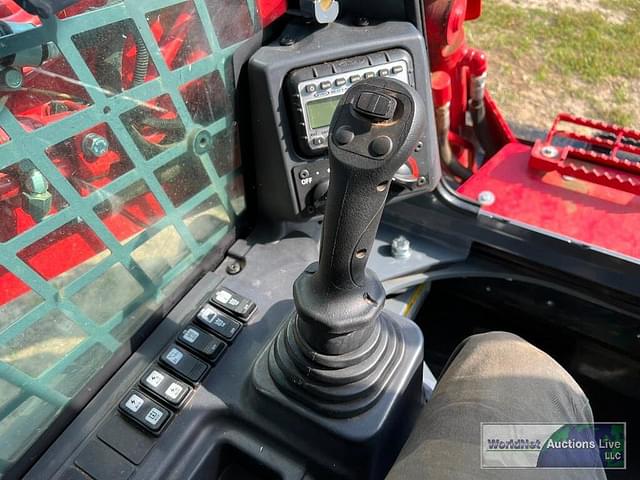 Thumbnail image Takeuchi TL10V2 23