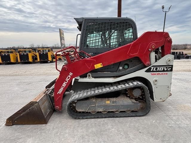 Image of Takeuchi TL10V2 equipment image 2