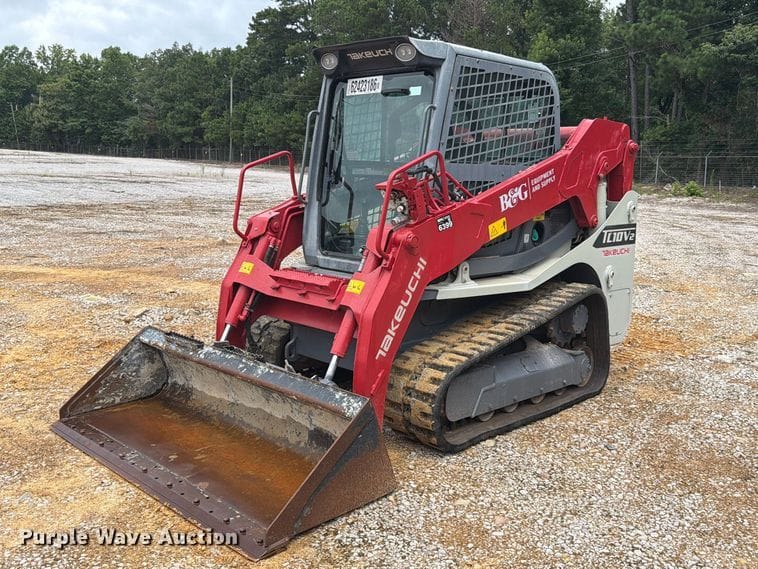 2022 Takeuchi TL10V2 Equipment Image0