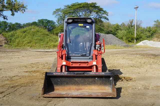 Image of Takeuchi TL12R2 equipment image 4