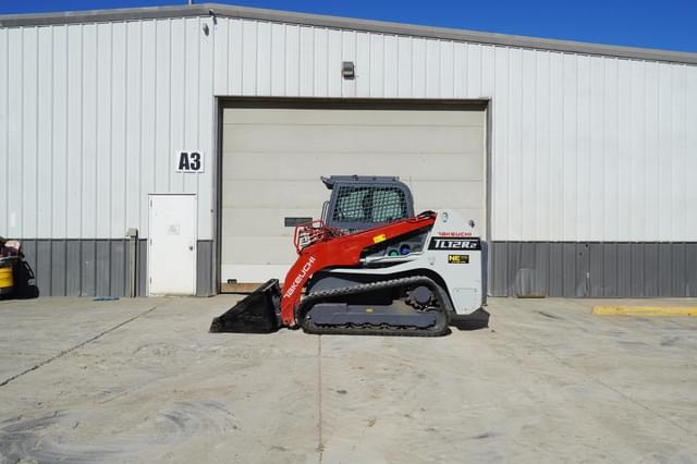 Image of Takeuchi TL12R2 equipment image 3