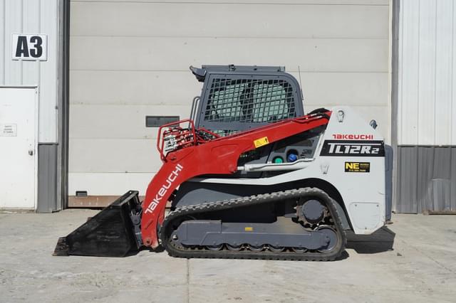 Image of Takeuchi TL12R2 equipment image 4