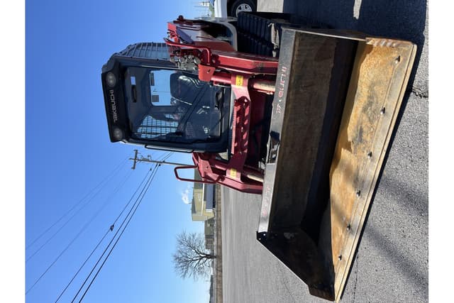 Image of Takeuchi TL12V2-CR equipment image 1