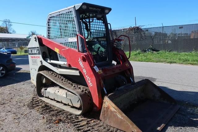 Image of Takeuchi TL8R2 equipment image 3