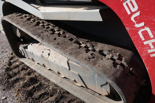 Image of Takeuchi TL8R2 equipment image 4