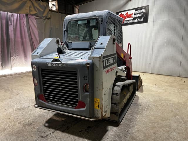 Image of Takeuchi TL8R2 equipment image 4