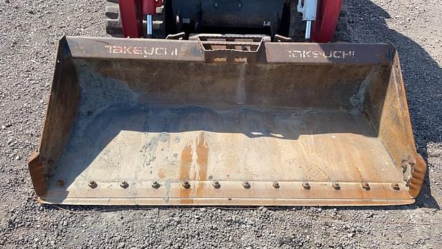 Image of Takeuchi TL8R2 equipment image 3