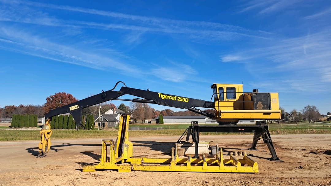 Image of Tigercat 250D Primary image