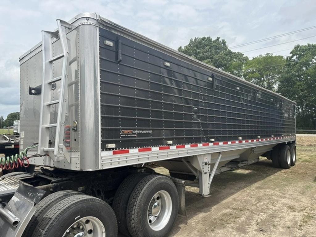 2022 Timpte Super Hopper Equipment Image0