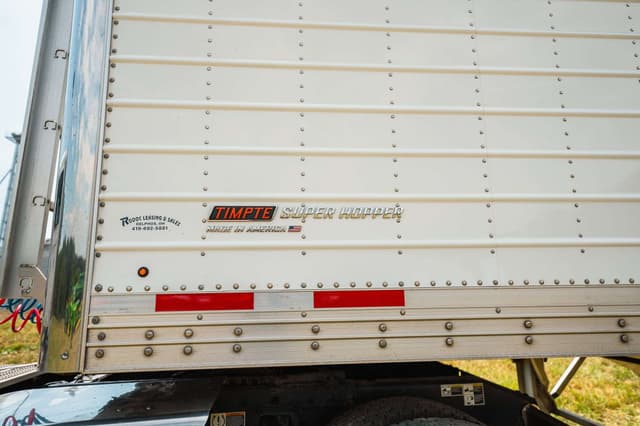 Image of Timpte Super Hopper equipment image 2