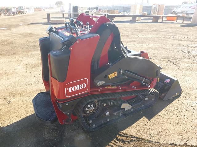 Image of Toro Dingo TX1000 equipment image 2