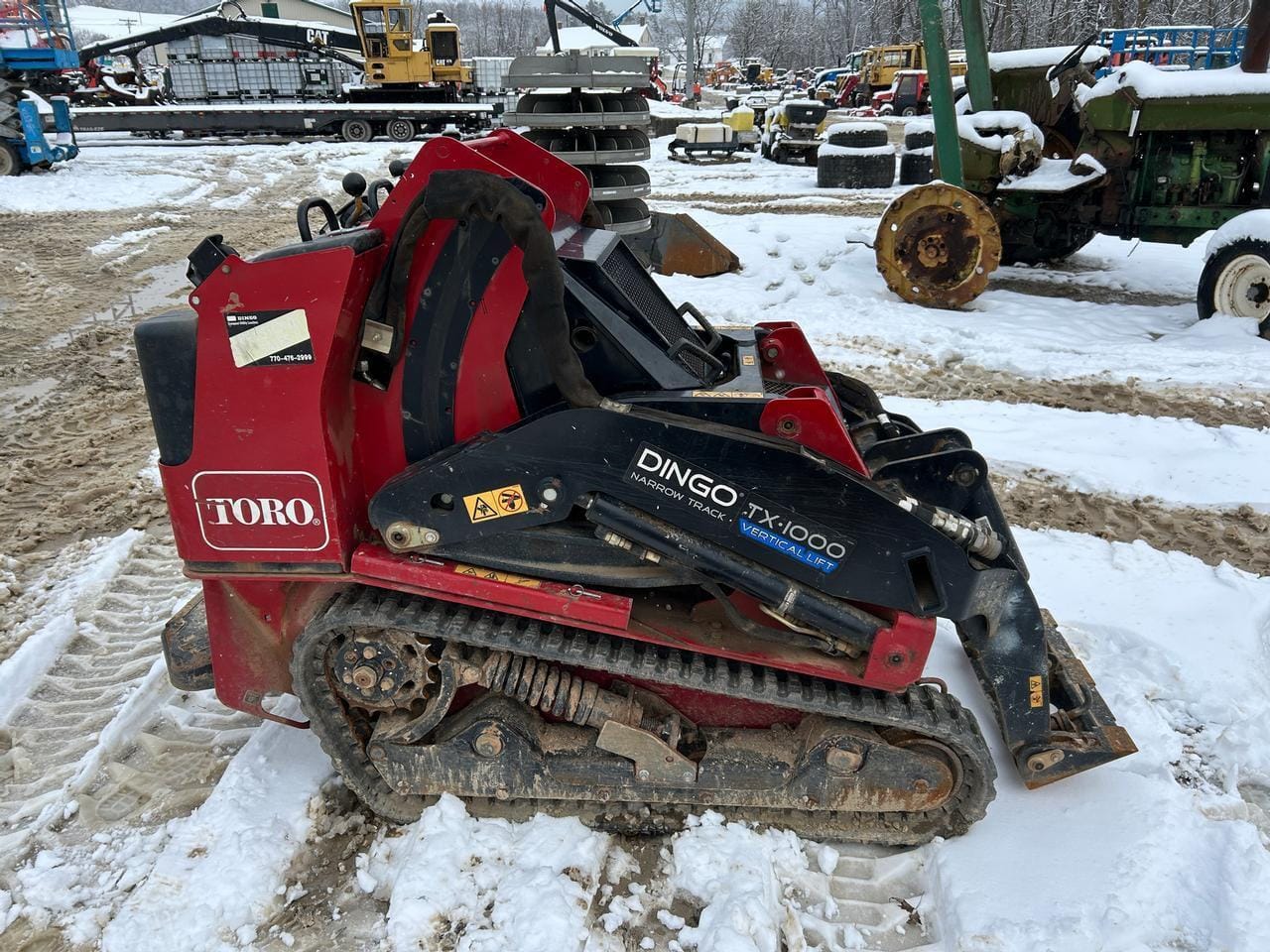2022 Toro  Dingo TX-1000 Equipment Image0