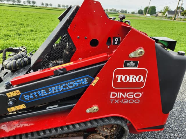 Image of Toro Dingo TX1300 equipment image 4